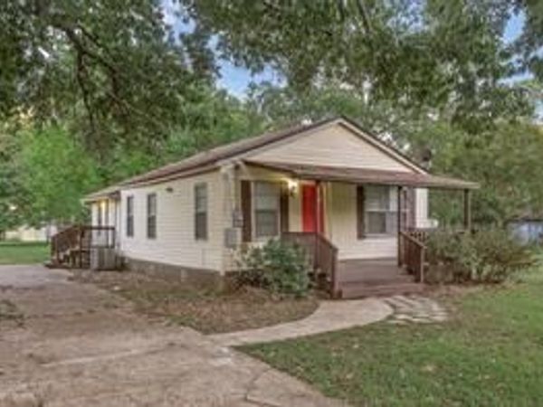 814 Lee Street , Benton, LA 71006