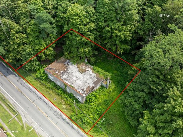 46 South Avenue, Pleasant Valley, NY 12569