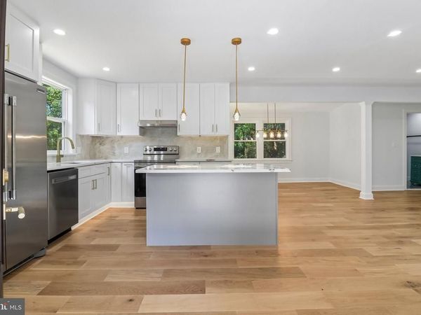18 VISTA COURT, LINDEN, VA 22642
