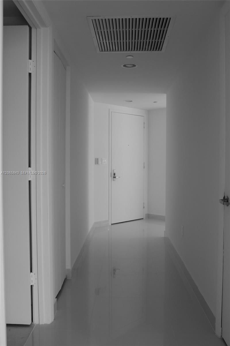 465 Brickell Av , Unit 502, Miami, FL 33131 Photo