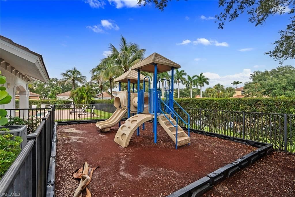 10230 Tin Maple Dr, Unit 141, Estero, FL 33928 Photo