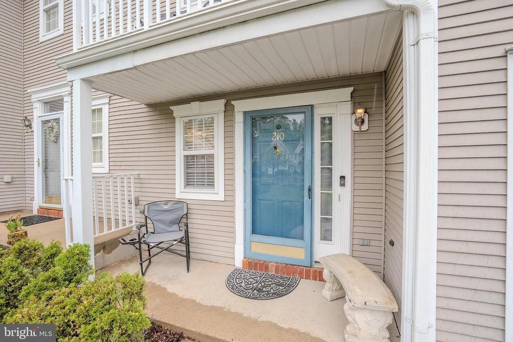 210 Kentshire Court, Pennington, NJ 08534 Main Photo
