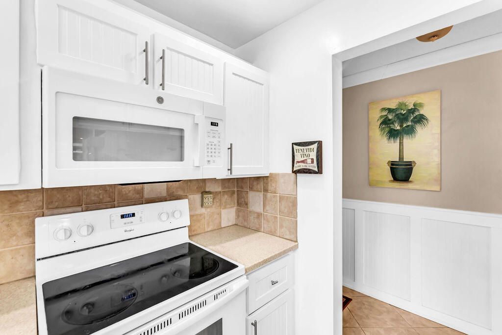 2600 SE Ocean Boulevard, Unit M1, Stuart, FL 34996 Photo