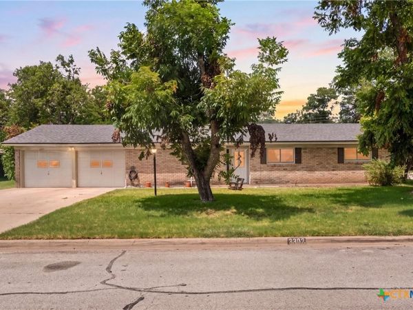3302 Chisholm Trail , Temple, TX 76504