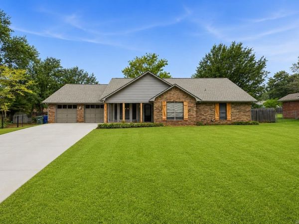 9 Chester Cove, Conway, AR 72034