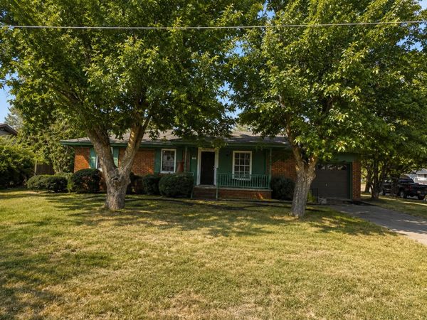 201 S Willis Street, Kingston, OK 73439