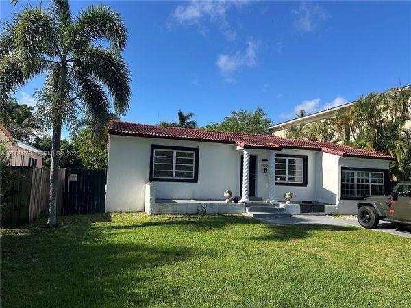 1422 Wiley St , Hollywood, FL 33020