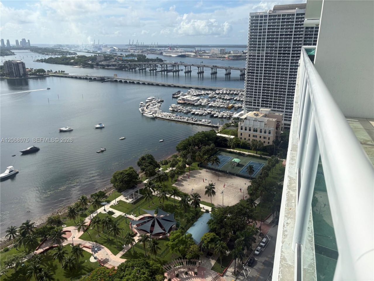 1800 N Bayshore Dr, Unit 3007, Miami, FL 33132 Photo