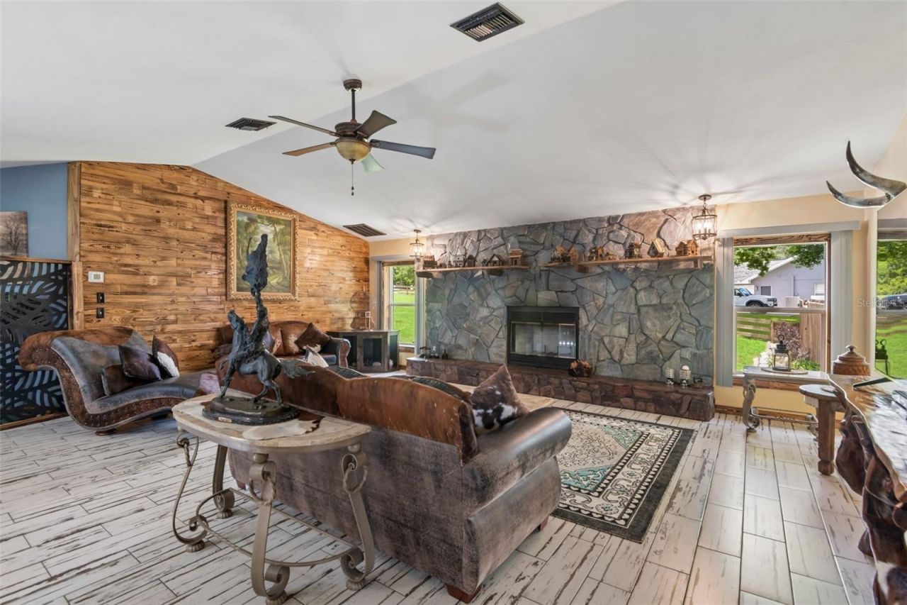 5318 Sandra Drive, Weeki Wachee, FL 34607 Photo
