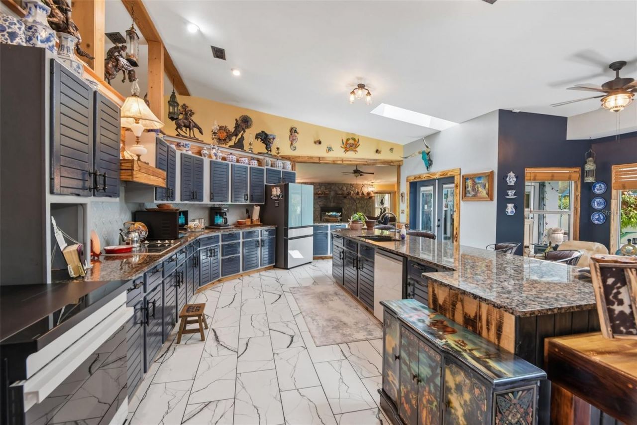 5318 Sandra Drive, Weeki Wachee, FL 34607 Photo