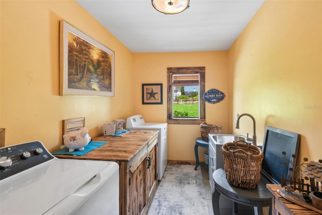 5318 Sandra Drive, Weeki Wachee, FL 34607 Photo