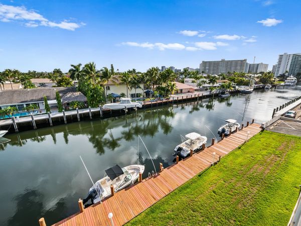 2841 NE 33rd Court, Unit 403, Fort Lauderdale, FL 33306