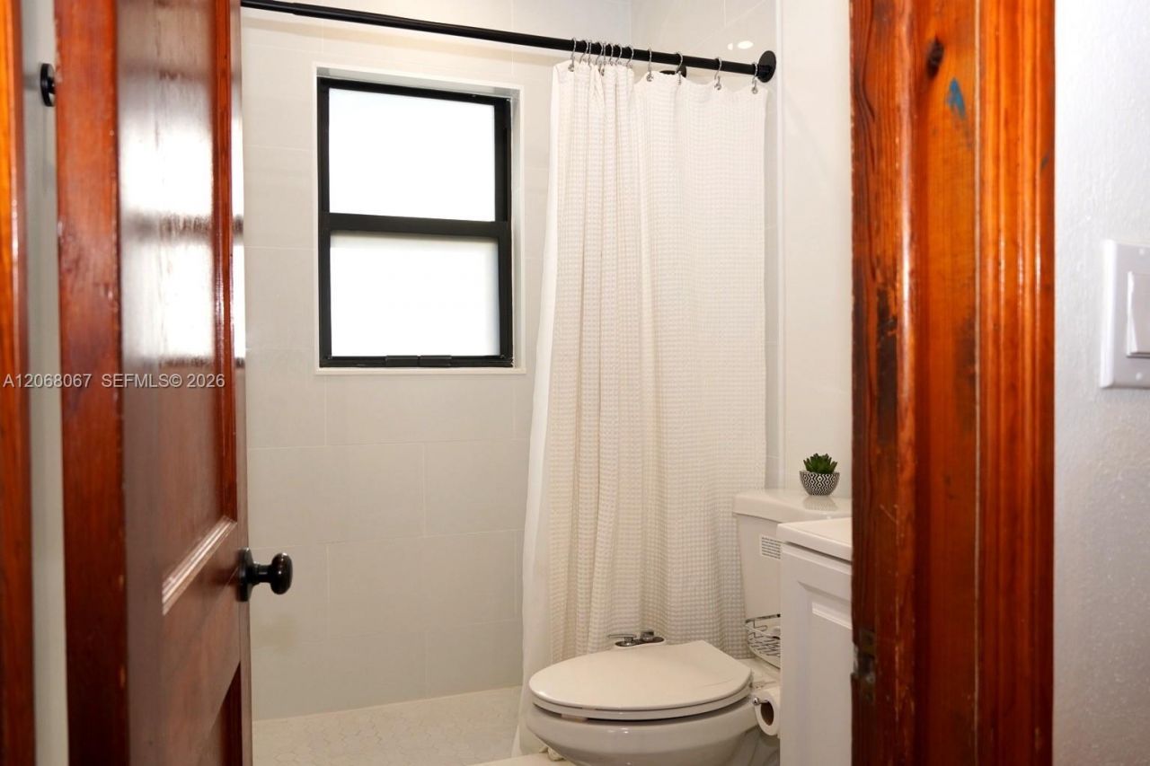 2330 Scott St , Hollywood, FL 33020 Photo