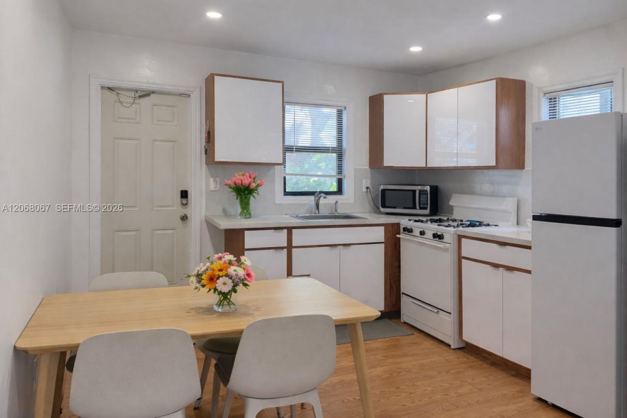 2330 Scott St , Hollywood, FL 33020 Photo