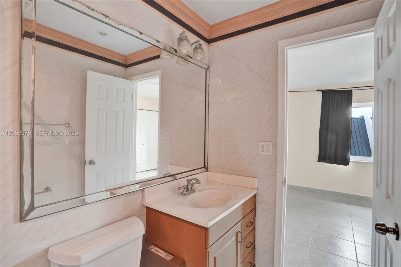 5555 Ludlam Rd , Unit 46, South Miami, FL 33155 Photo