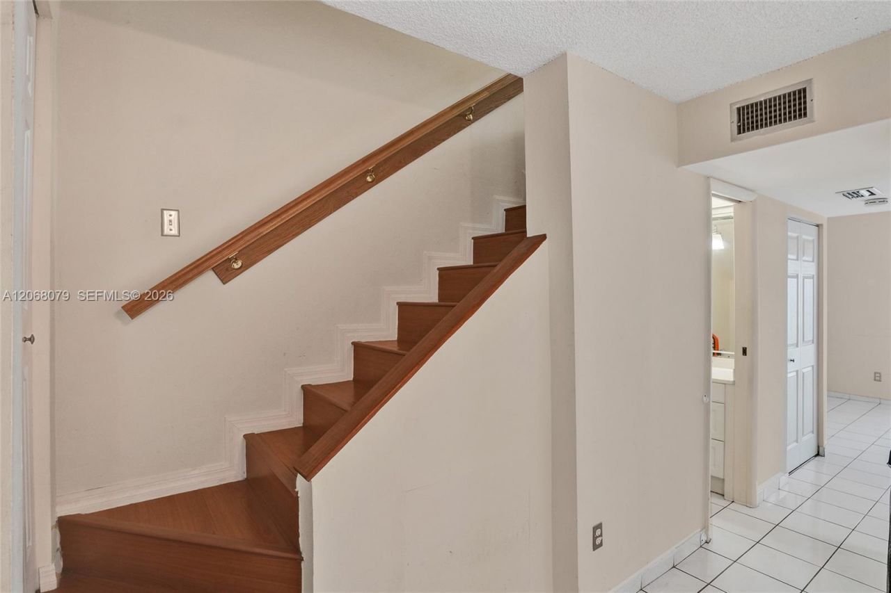 5555 Ludlam Rd , Unit 46, South Miami, FL 33155 Photo