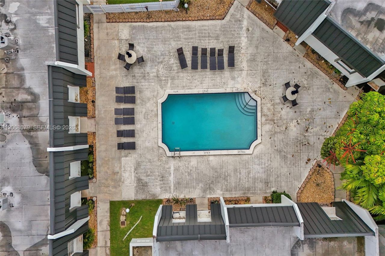 5555 Ludlam Rd , Unit 46, South Miami, FL 33155 Photo