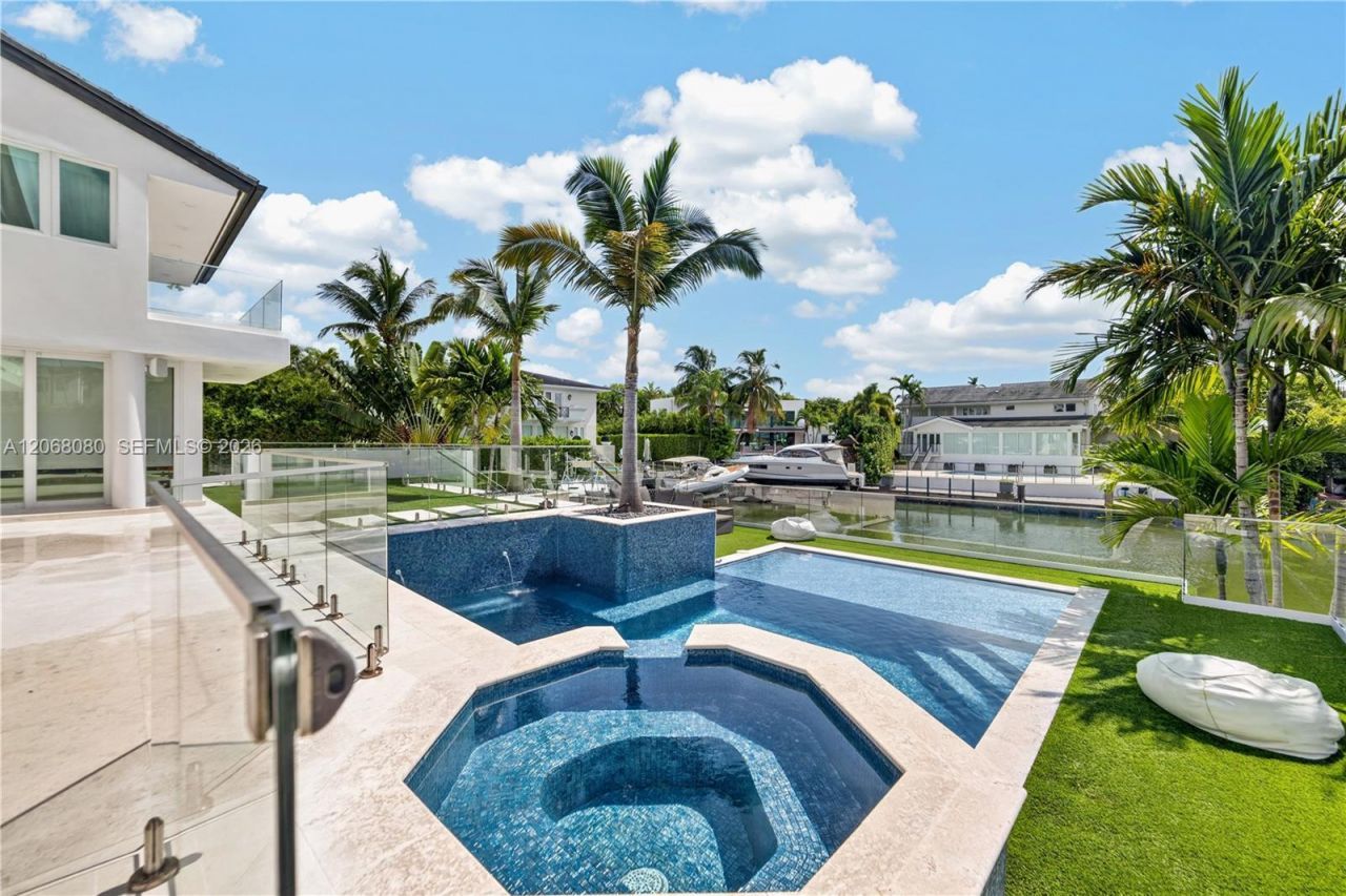 6819 Sunrise Pl , Coral Gables, FL 33133 Photo