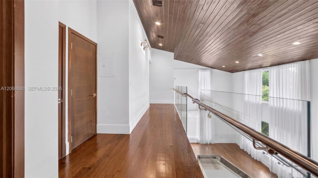 6819 Sunrise Pl , Coral Gables, FL 33133 Photo