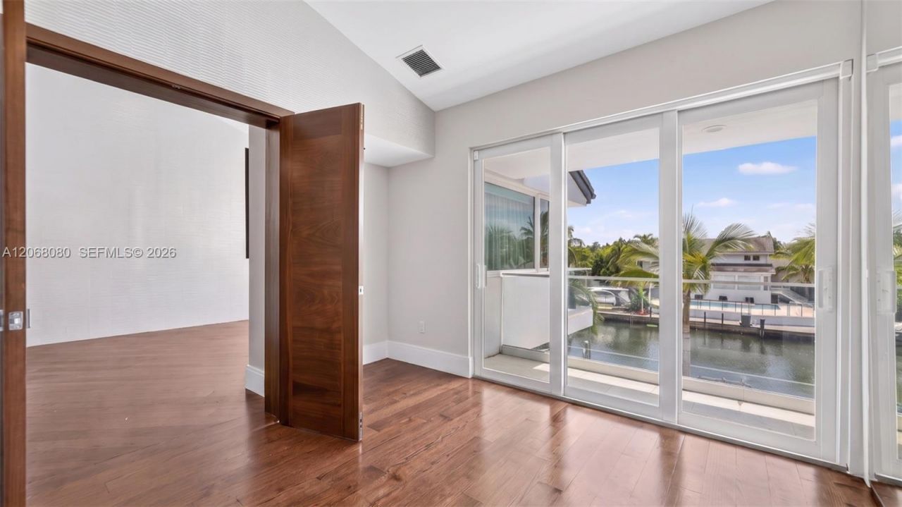 6819 Sunrise Pl , Coral Gables, FL 33133 Photo