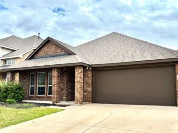 609 Bassett Hall Road, Fate, TX 75189