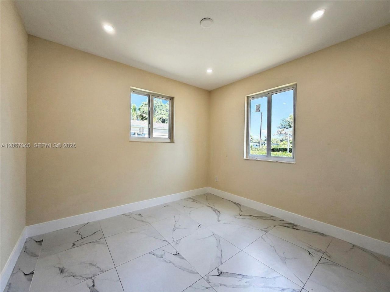 1740 NW 126th St, Miami, FL 33167 Photo