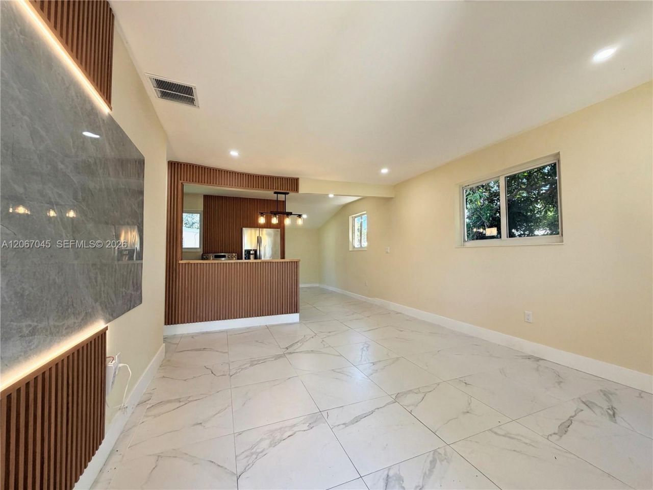 1740 NW 126th St, Miami, FL 33167 Photo