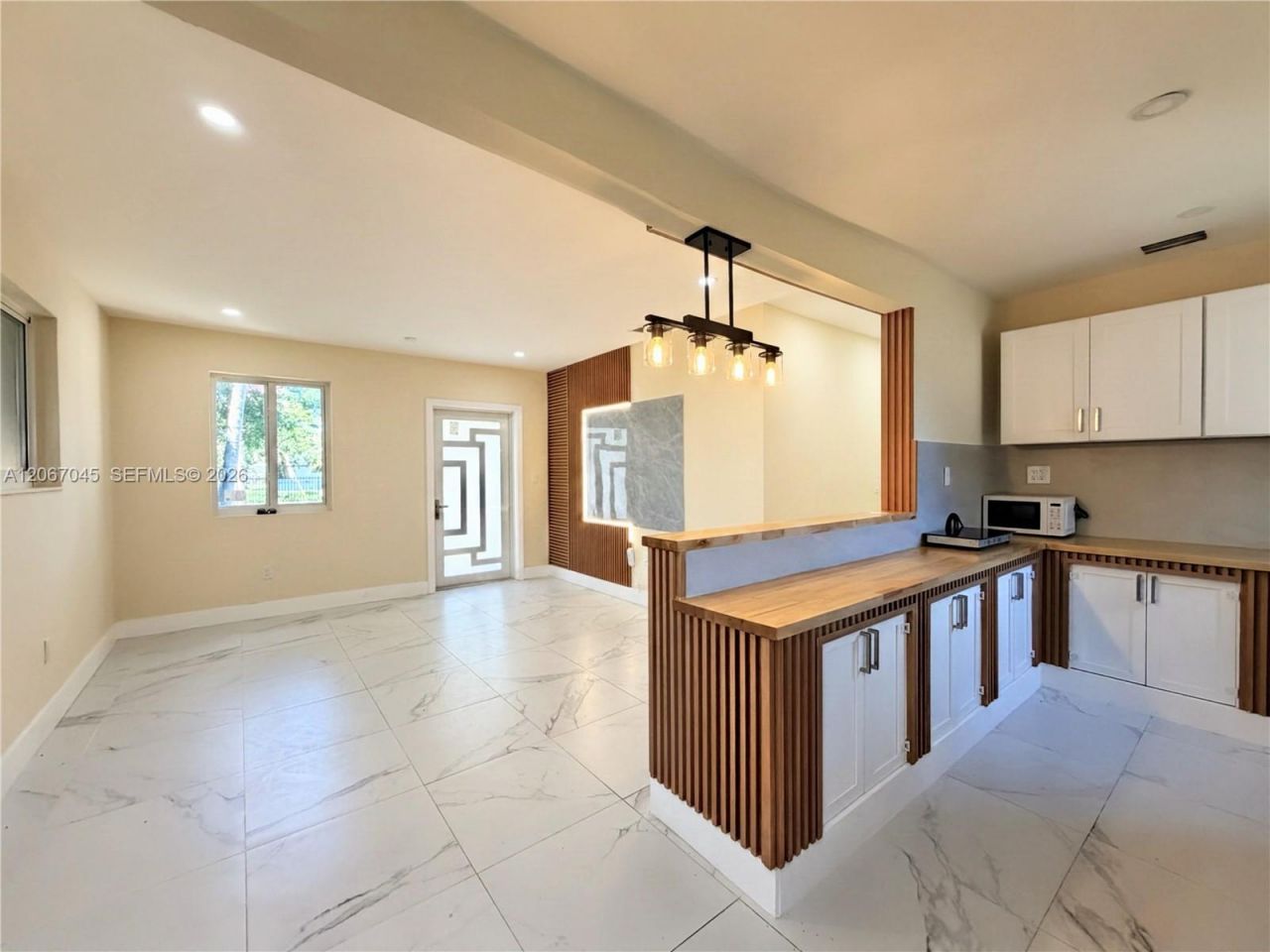 1740 NW 126th St, Miami, FL 33167 Photo