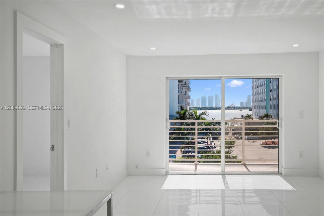 1245 West Ave , Unit 401, Miami Beach, FL 33139 Photo