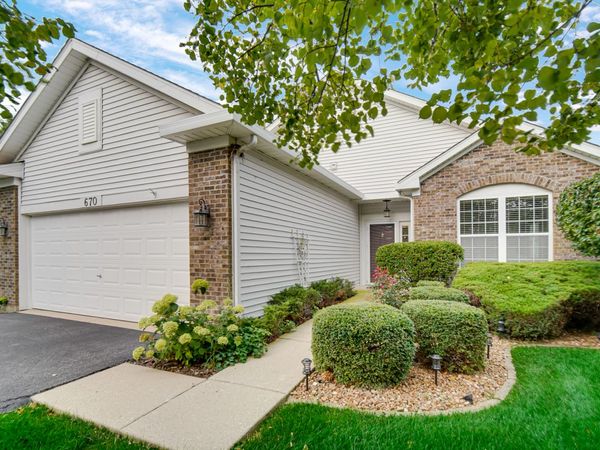 670 S Wellston Lane, Romeoville, IL 60446