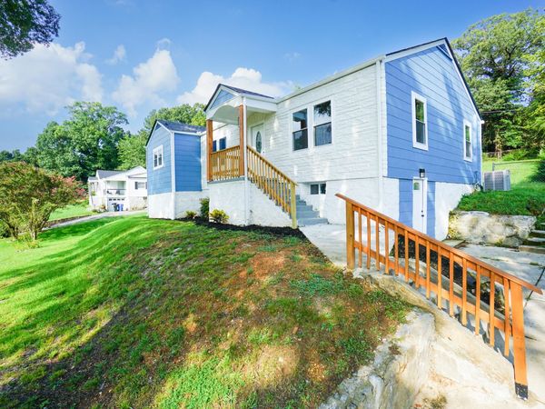 1121 Orangewood Avenue, Chattanooga, TN 37404