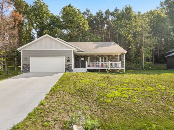 1132 Farmington Drive, Traverse City, MI 49696