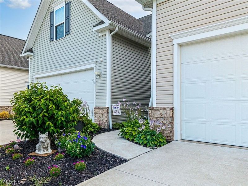 824 Robinson Drive, Lagrange, OH 44050 Photo 2