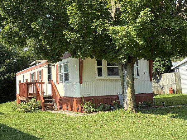 101 Falling Creek Drive, Unit 101, Janesville, WI 53548