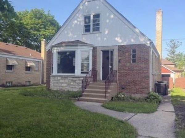 7338 N Overhill Avenue, Chicago, IL 60631