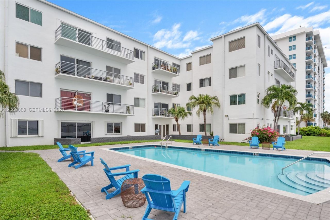 1880 S Treasure Dr, Unit 4H, North Bay Village, FL 33141 Photo
