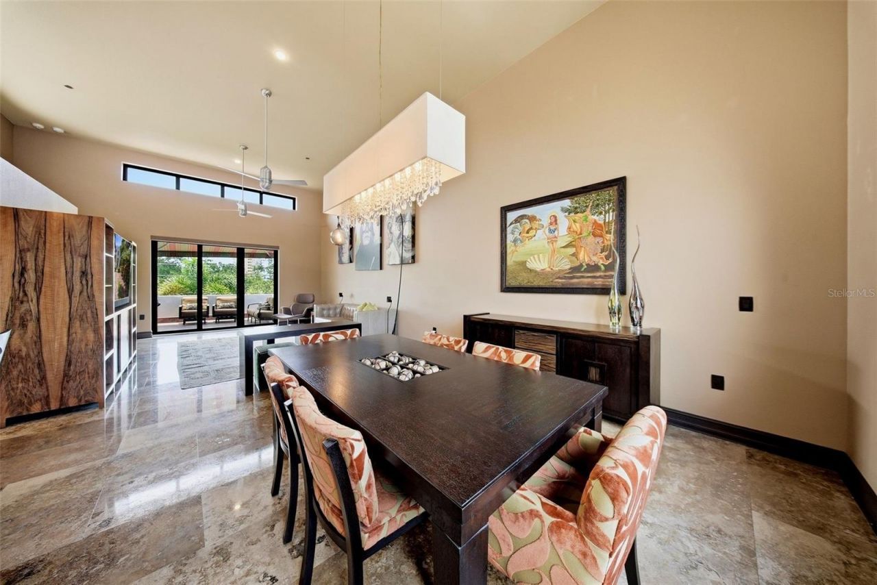 650 Beach Drive Ne, Saint Petersburg, FL 33701 Photo
