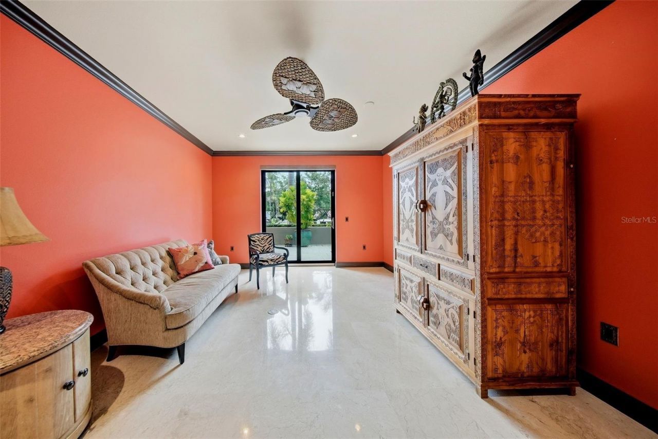 650 Beach Drive Ne, Saint Petersburg, FL 33701 Photo