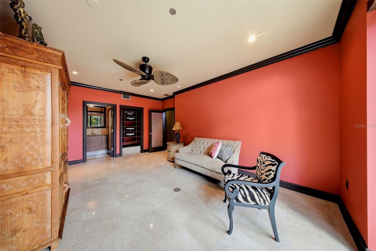 650 Beach Drive Ne, Saint Petersburg, FL 33701 Photo