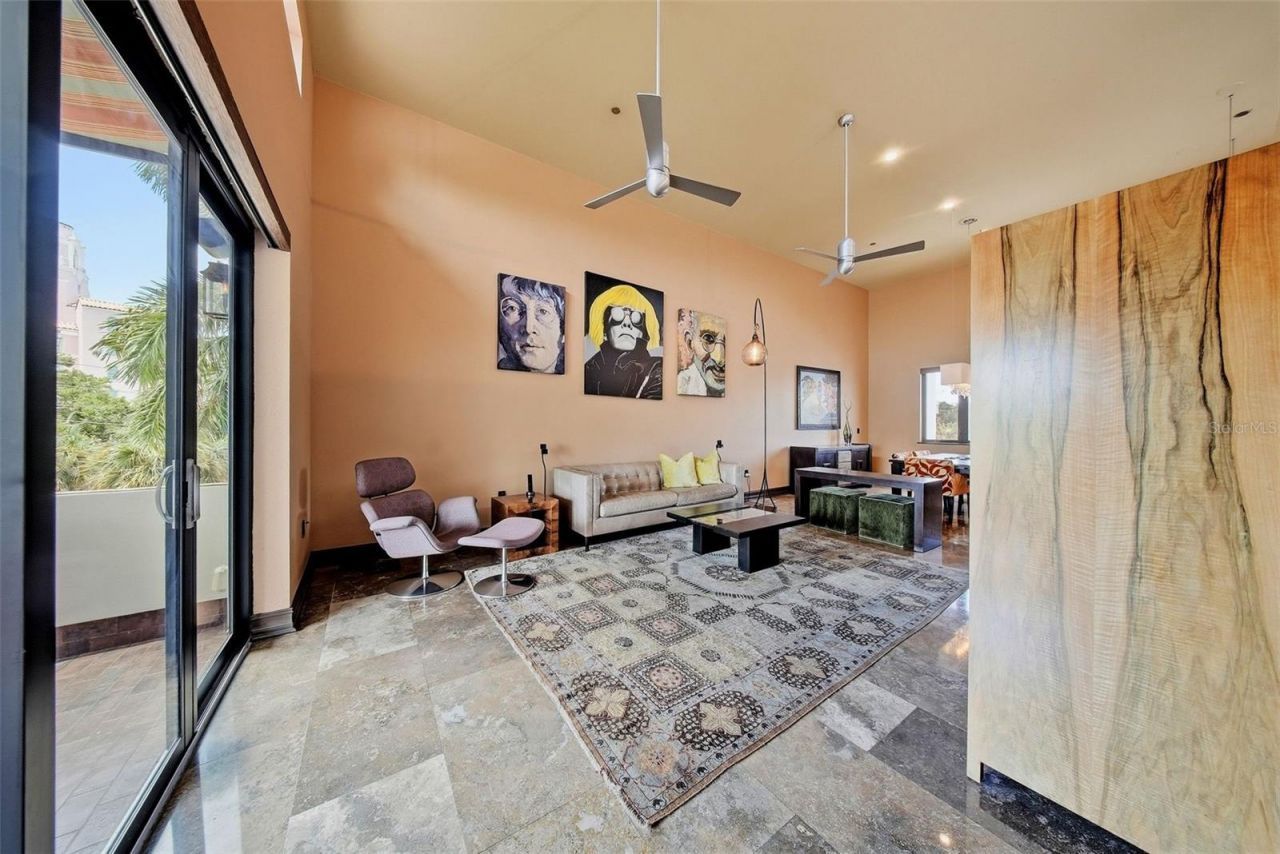 650 Beach Drive Ne, Saint Petersburg, FL 33701 Photo