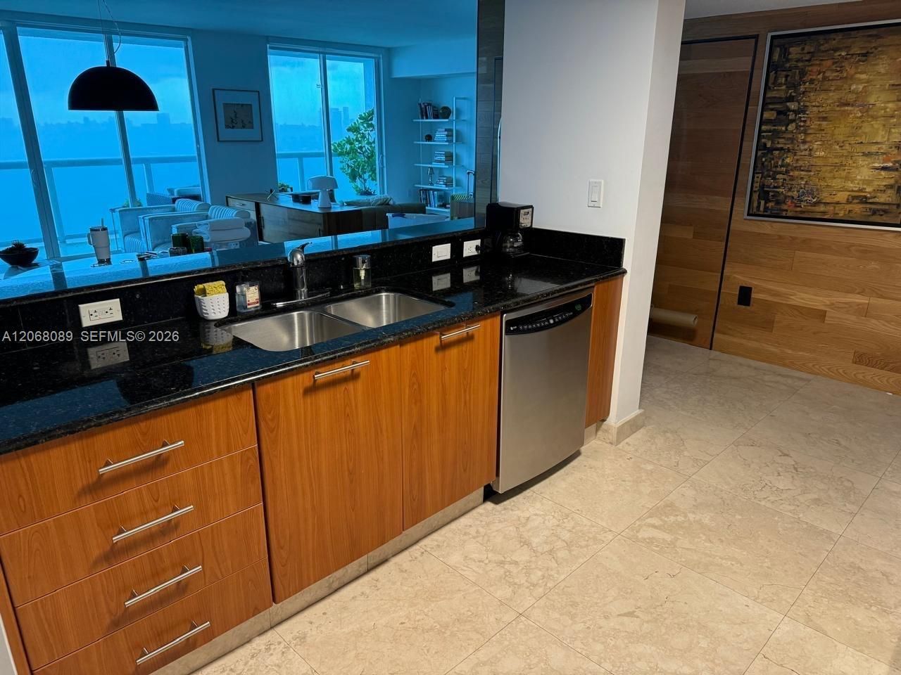 1800 N Bayshore Dr, Unit 1609, Miami, FL 33132 Photo