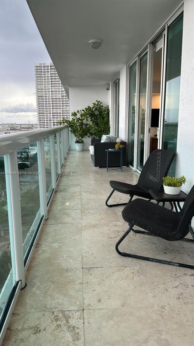 1800 N Bayshore Dr, Unit 1609, Miami, FL 33132 Photo