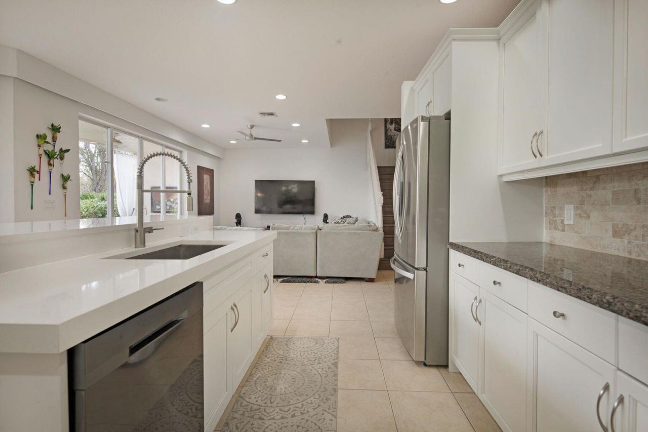 9061 Dupont Place, Wellington, FL 33414 Photo