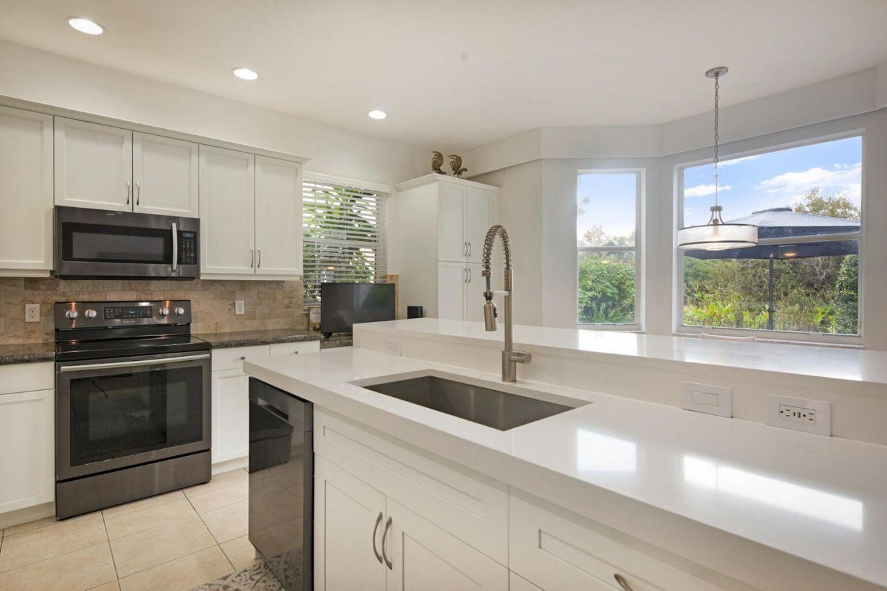 9061 Dupont Place, Wellington, FL 33414 Photo