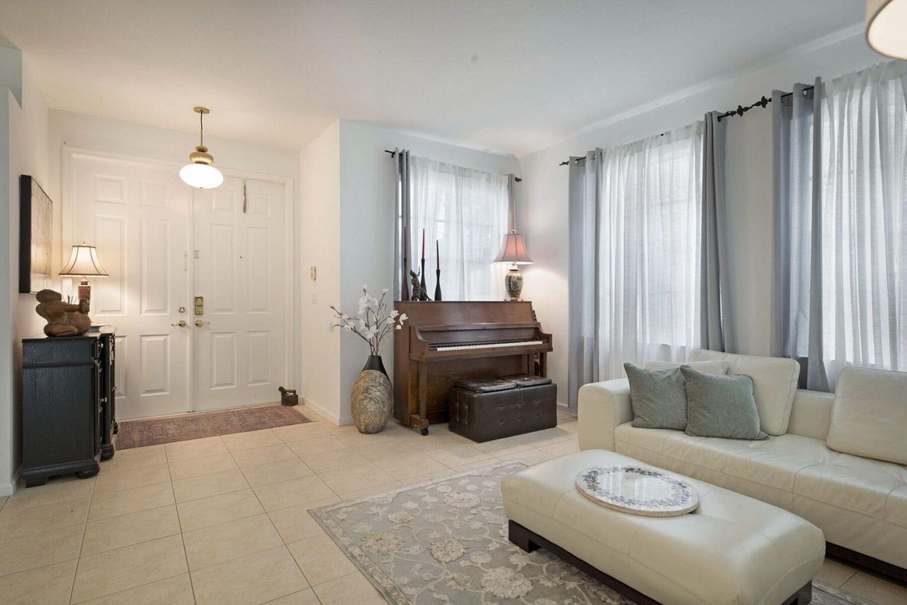 9061 Dupont Place, Wellington, FL 33414 Photo