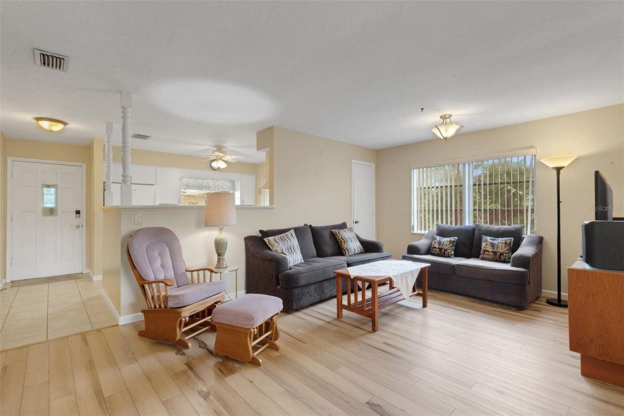 4574 Mohican, Unit 151, Sarasota, FL 34233 Photo