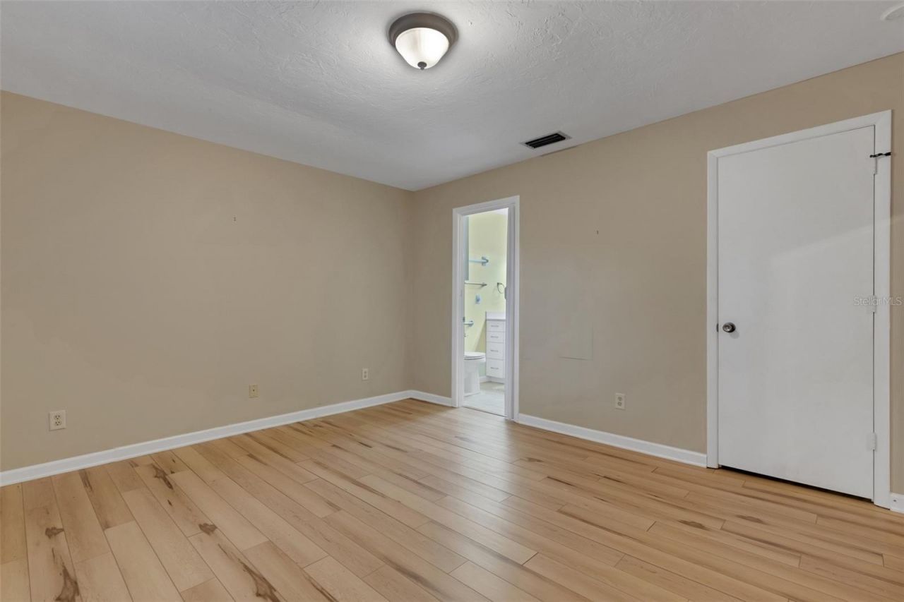 4574 Mohican, Unit 151, Sarasota, FL 34233 Photo