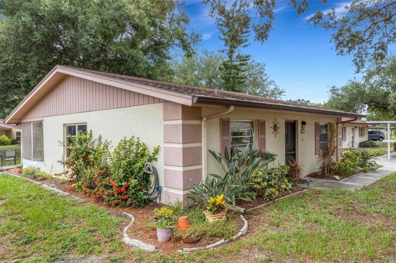 4574 Mohican, Unit 151, Sarasota, FL 34233 Photo