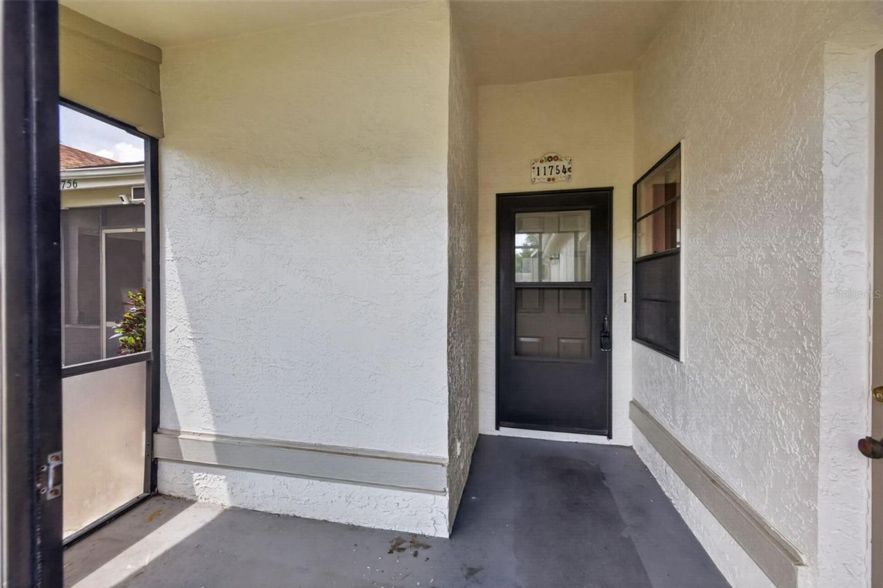 11754 Spring Tree Lane , Port Richey, FL 34668 Photo