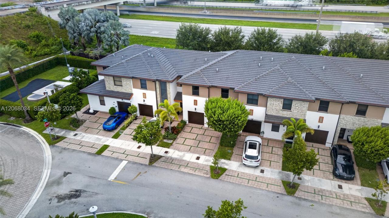 15488 NW 91st Ct , Miami Lakes, FL 33018 Photo